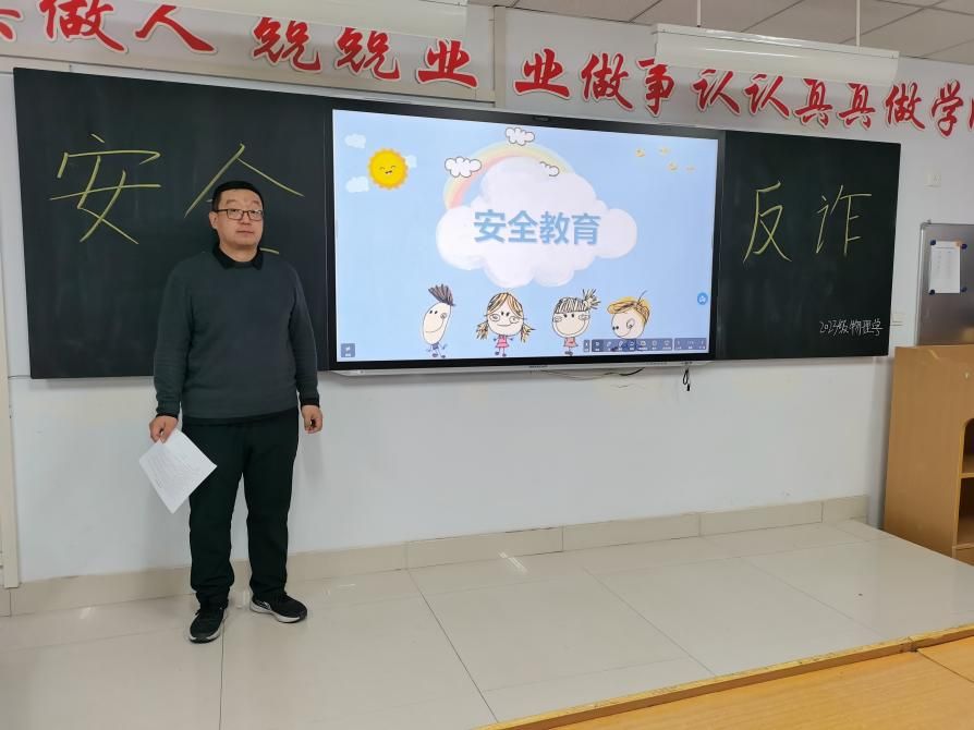 图示, 示意图
中度可信度描述已自动生成:ver1